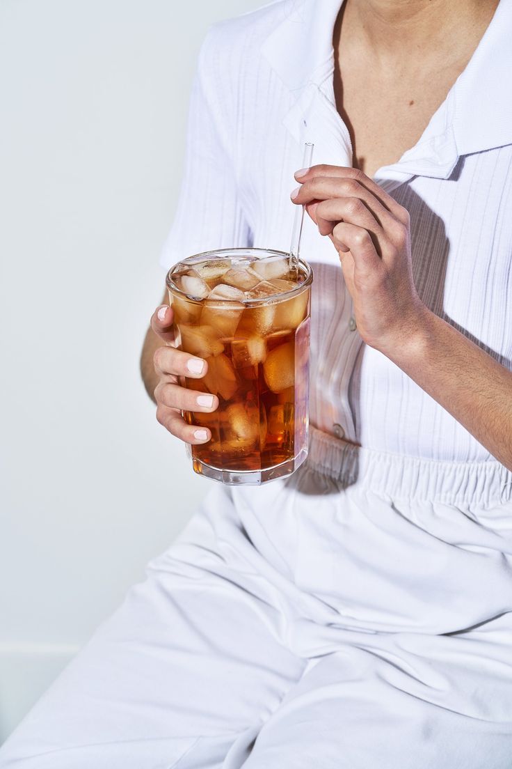 ☀️ Some things are just summer staples – that’s why we’ve brewed up the ultimate guide to iced tea! From steeping secrets to flavor hacks, we’ve got tips on how to stay cool all summer long_ Link in bio! 💛 Which Big Heart te